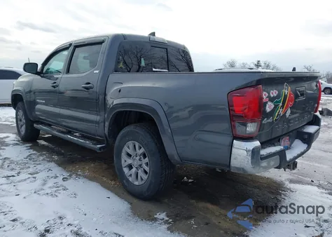 2018 Toyota Tacoma Sr5 V6 z USA, uszkodzony, nr VIN 3TMCZ5AN8JM179347